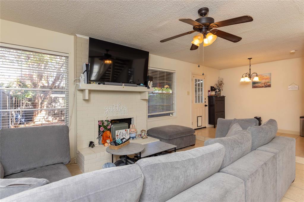 4806 Rollingwood Court