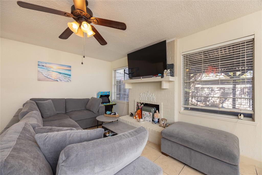 4806 Rollingwood Court