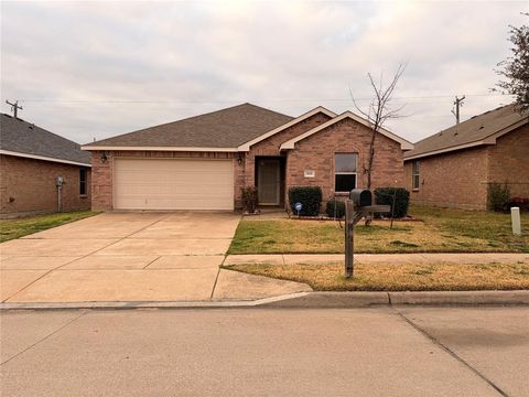 Photo of 933 Newberry Trail, Fort Worth, TX 76120 (MLS # 21198422)