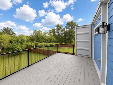 Photo of 1224 Kennie Drive, Commerce, TX 75428 (MLS # 21331601)