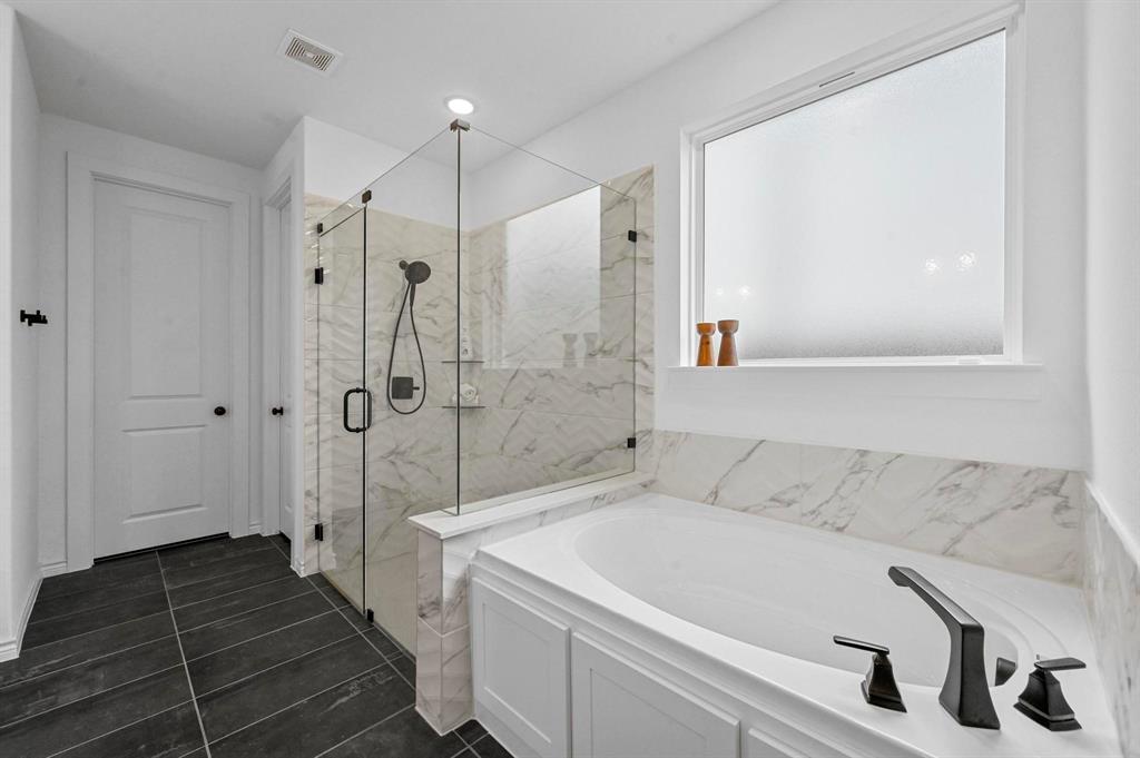 Celina, Texas 75009, United States, 4 Bedrooms Bedrooms, ,5 BathroomsBathrooms,Residential,Active,25413