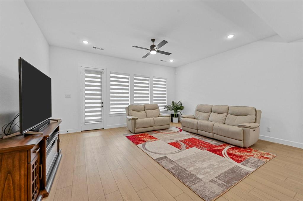 Celina, Texas 75009, United States, 4 Bedrooms Bedrooms, ,5 BathroomsBathrooms,Residential,Active,25413