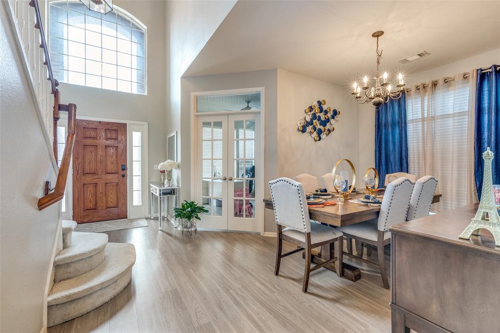2712 Thorncreek Lane