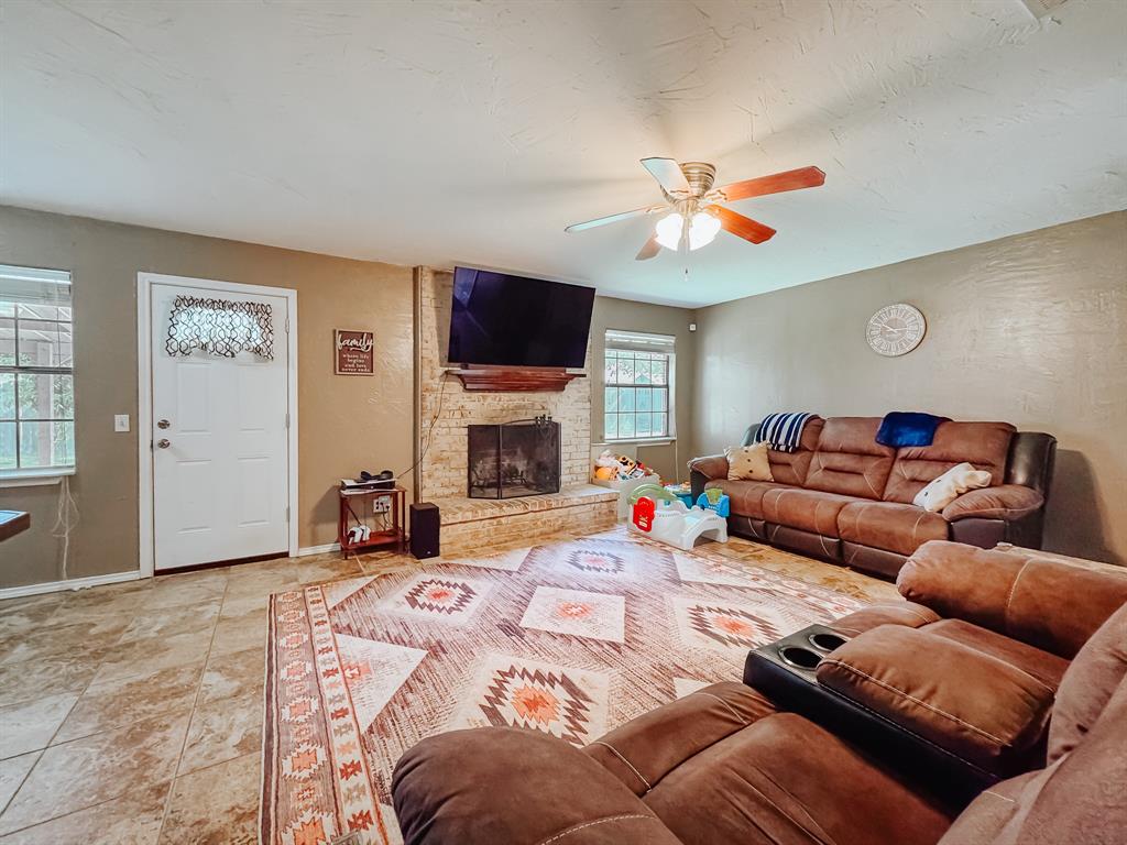 574 Ferndale Lane