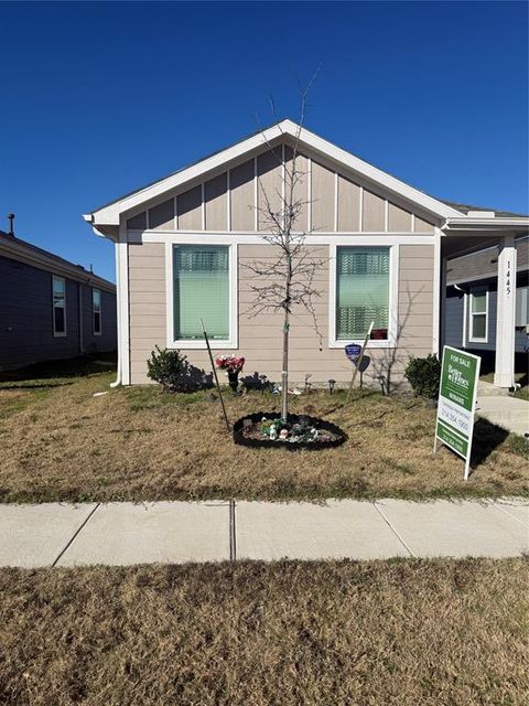 1445 Sterling Way Ferris TX 75125