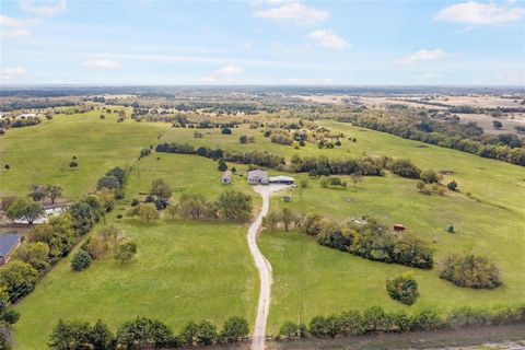 Photo of 4081 Fm 2736, Campbell, TX 75422 (MLS # 21220515)