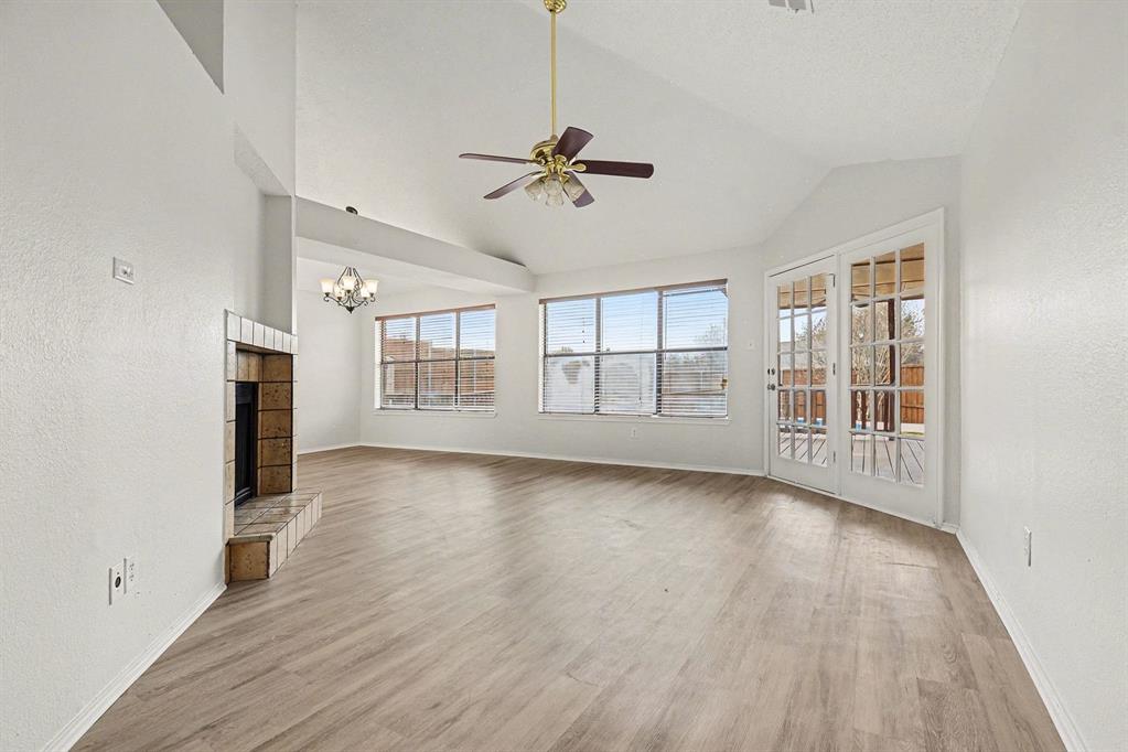 1622 Autumn Breeze Lane