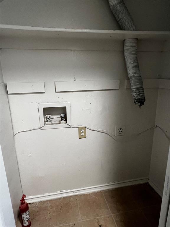 C & R ADDITION - Residential Lease