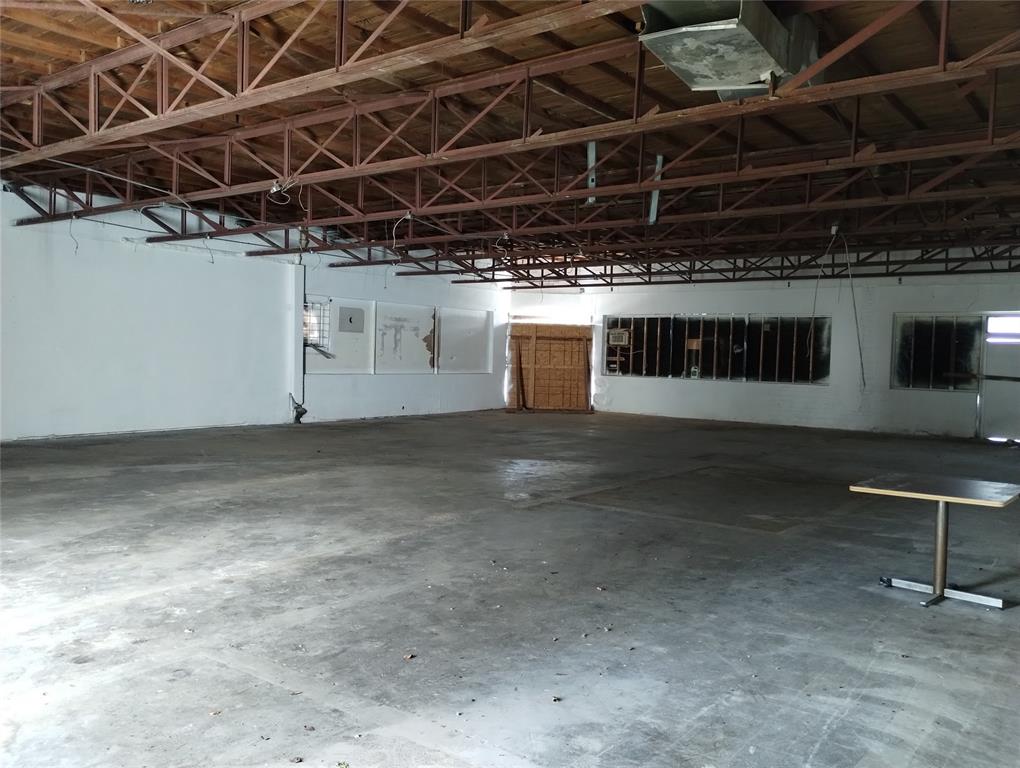 Urbandale 01 - Commercial Sale