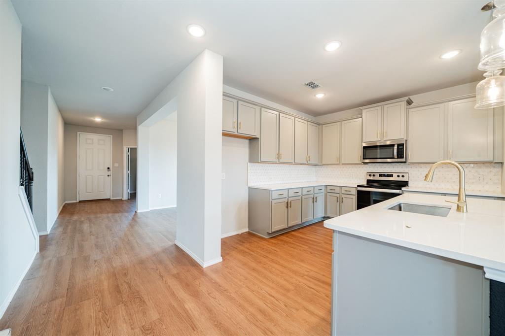 3305 Brentwood Cove
