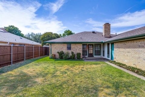 Tiny photo for 1721 Guildford Street, Garland, TX 75044 (MLS # 21397030)