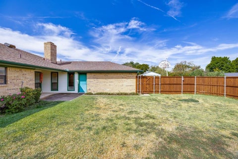 Tiny photo for 1721 Guildford Street, Garland, TX 75044 (MLS # 21397030)