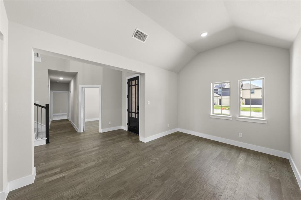 421 Curtiss Drive