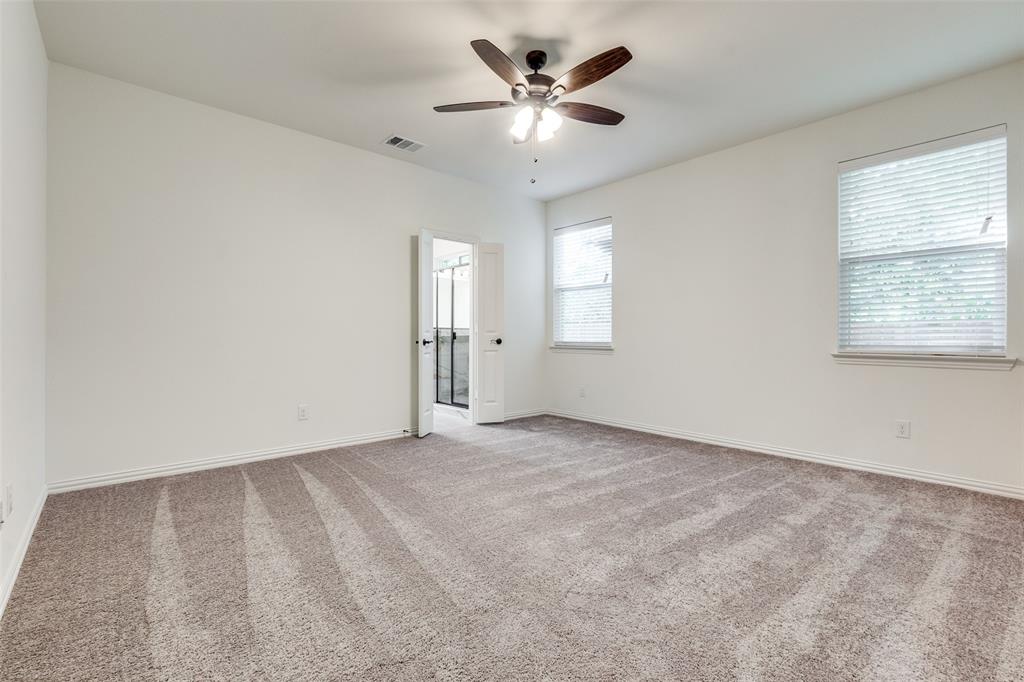 Lincoln Manor - Residential