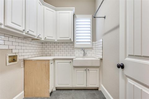 Tiny photo for 5405 Willis Avenue, Dallas, TX 75206 (MLS # 21189367)