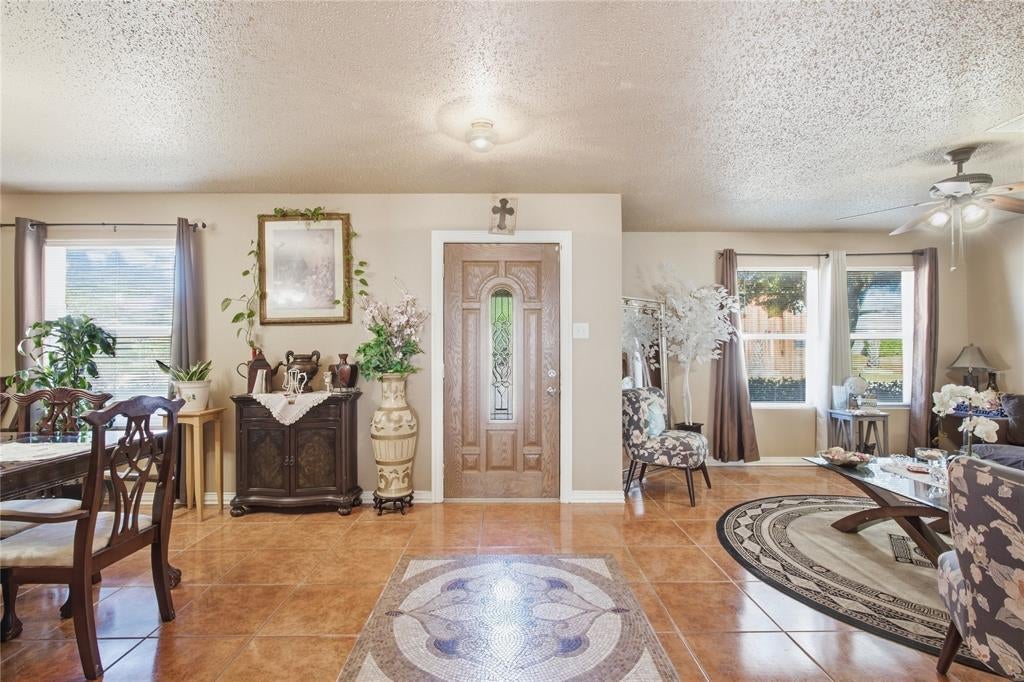 1220 Highview Drive
