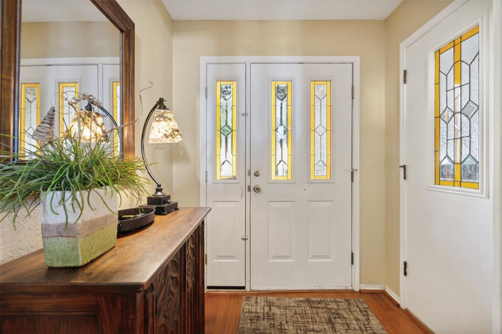 5126 La Vista Court