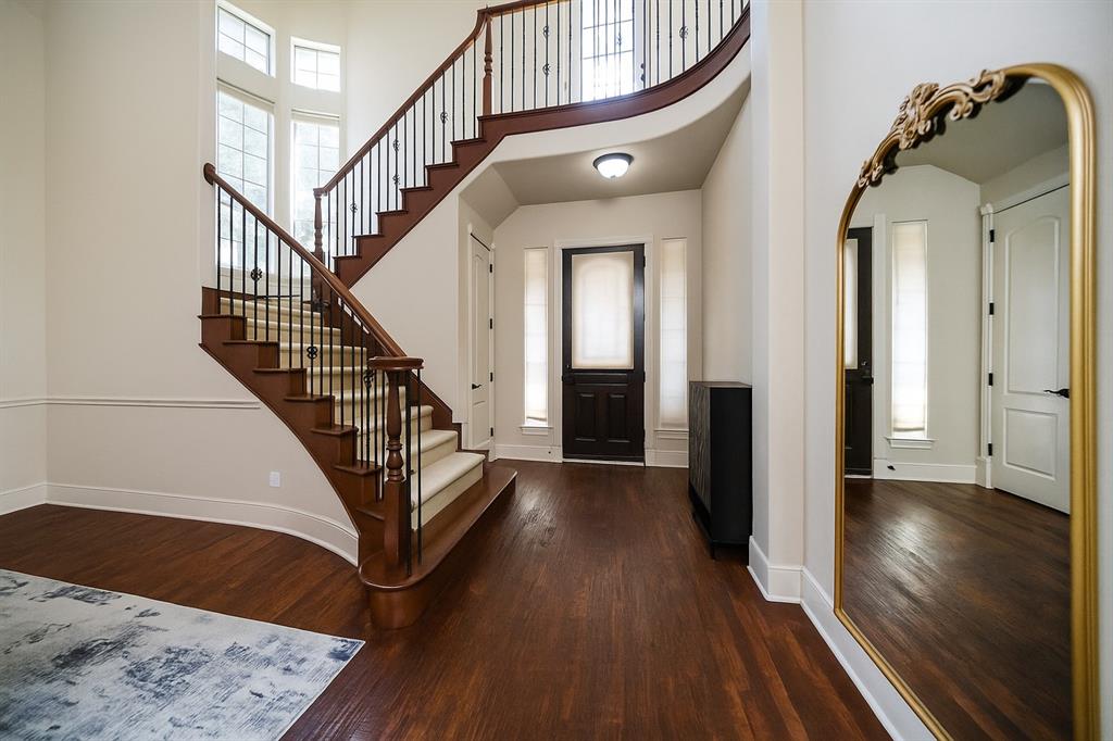 2905 White Dove Drive