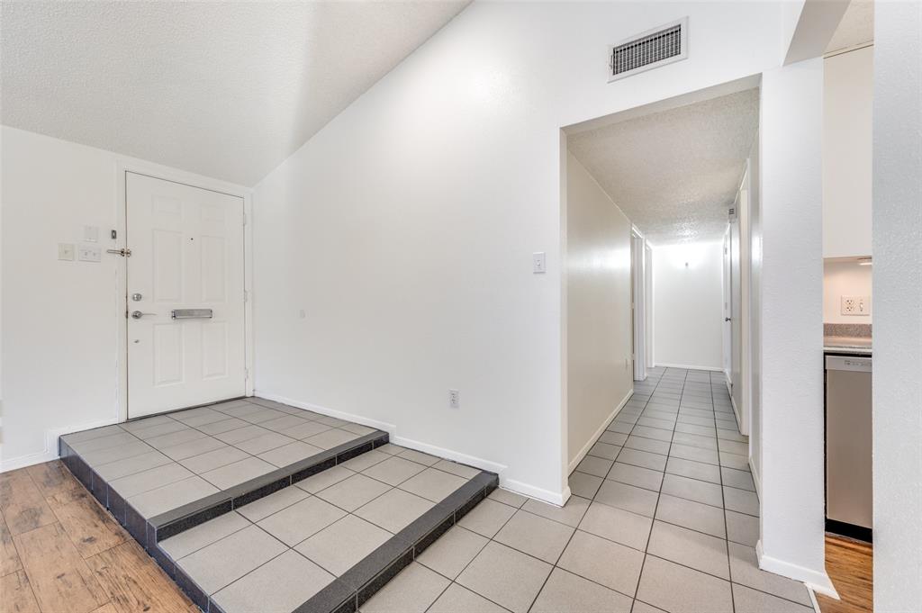 HIGHLAND MEADOWS - Residential Lease