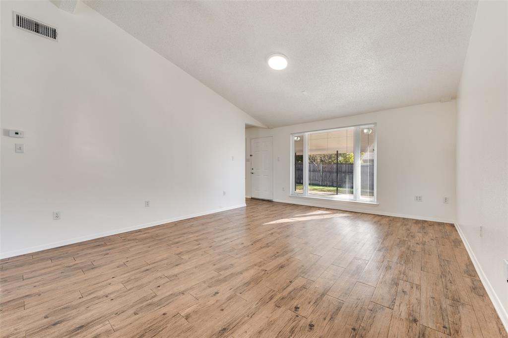 HIGHLAND MEADOWS - Residential Lease