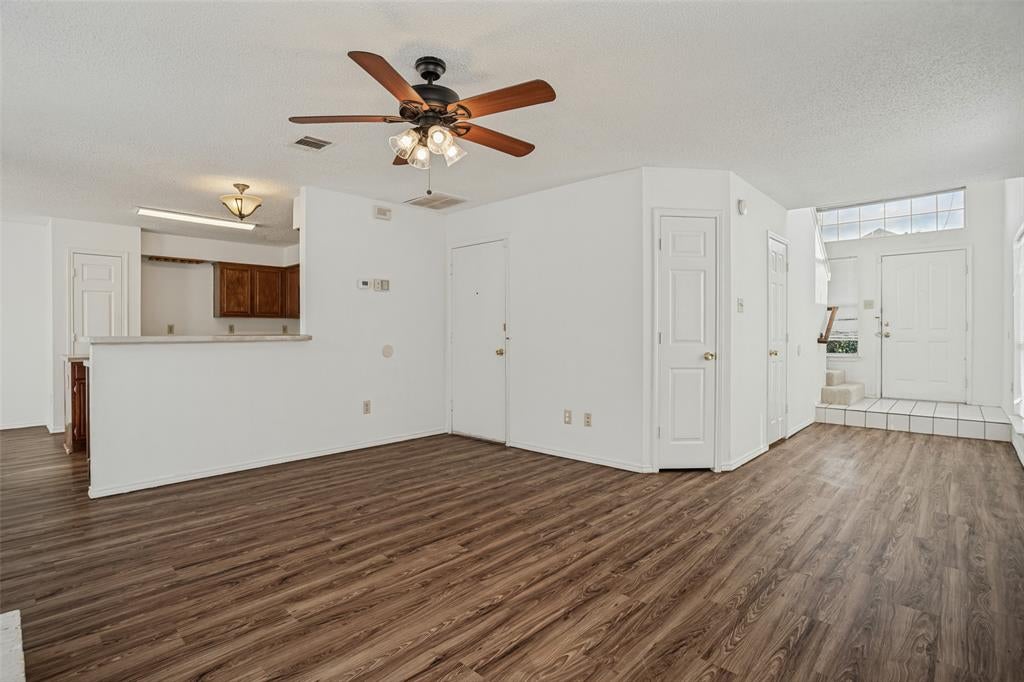 900 Sweetgum Creek