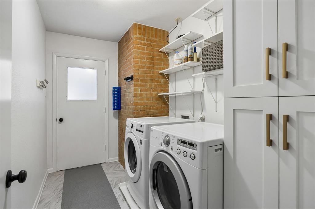 Lochwood Rev - Residential