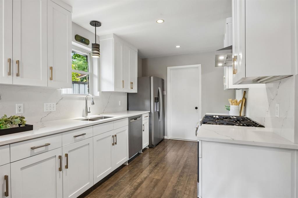 Lochwood Rev - Residential