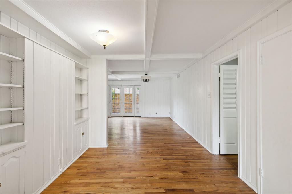 Prestwick Manor - Residential