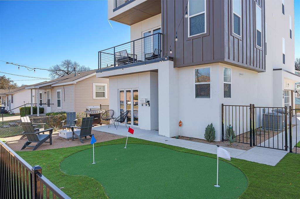 500 W Sanford Street