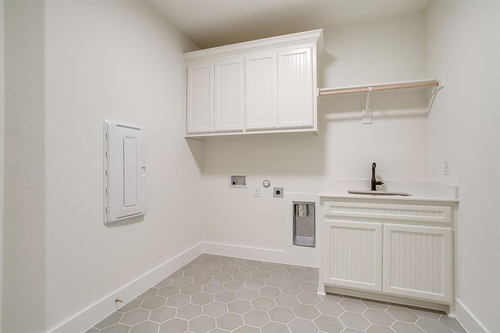 Hidden Lks at Mockingbird - Residential