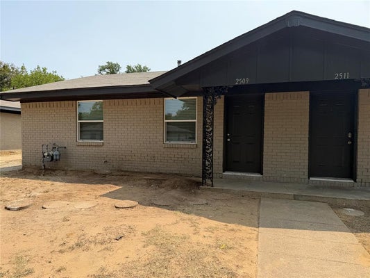 2509 NORMONT CIR, FORT WORTH, TX 76103 - Image 40f34b641d47a4fa2e95dfc7ab338bd2/2143188791