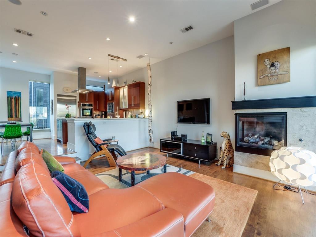 433 Trinity River Circle