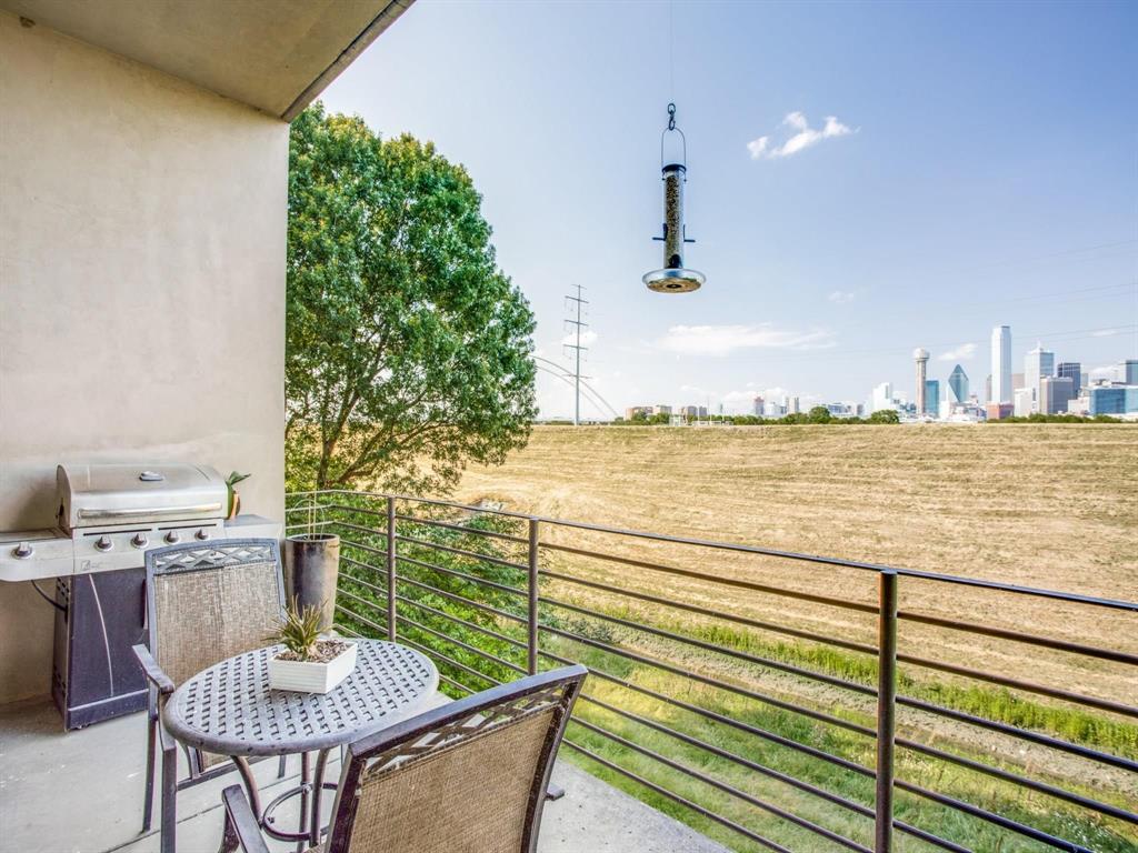 Trinity Twnhms - Residential