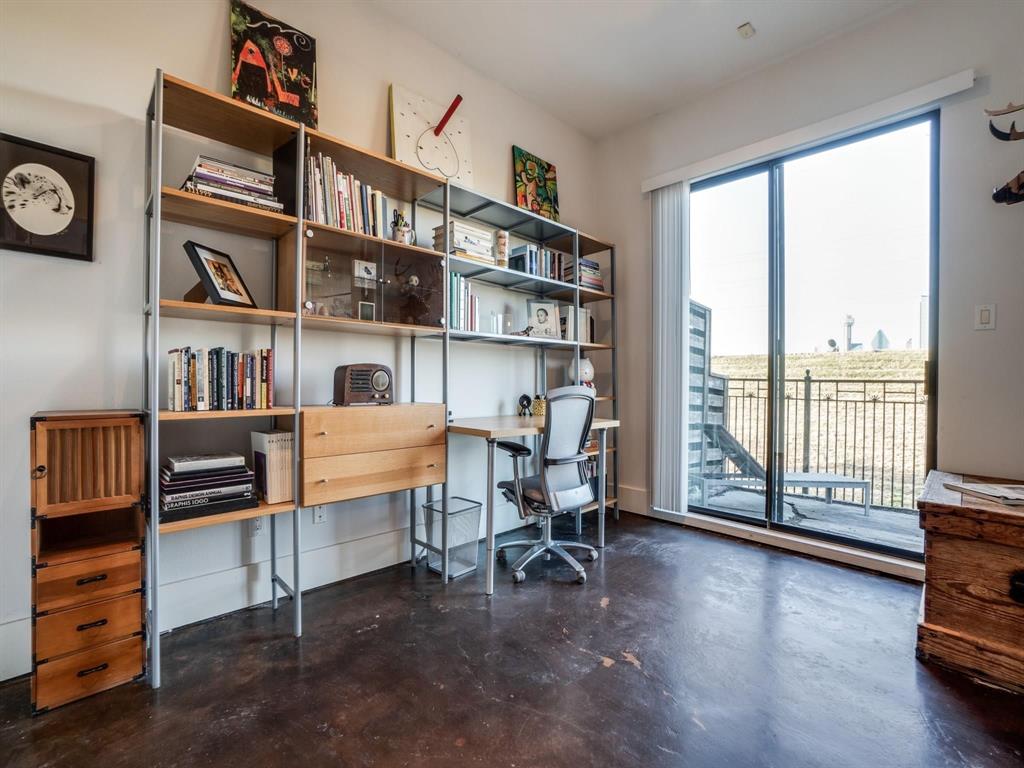 Trinity Twnhms - Residential