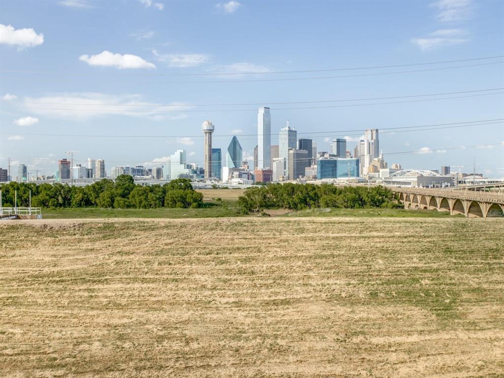 Trinity Twnhms - Residential