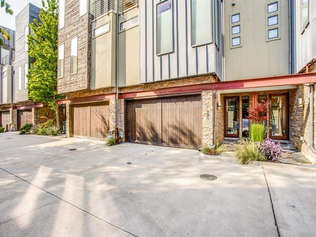 Trinity Twnhms - Residential