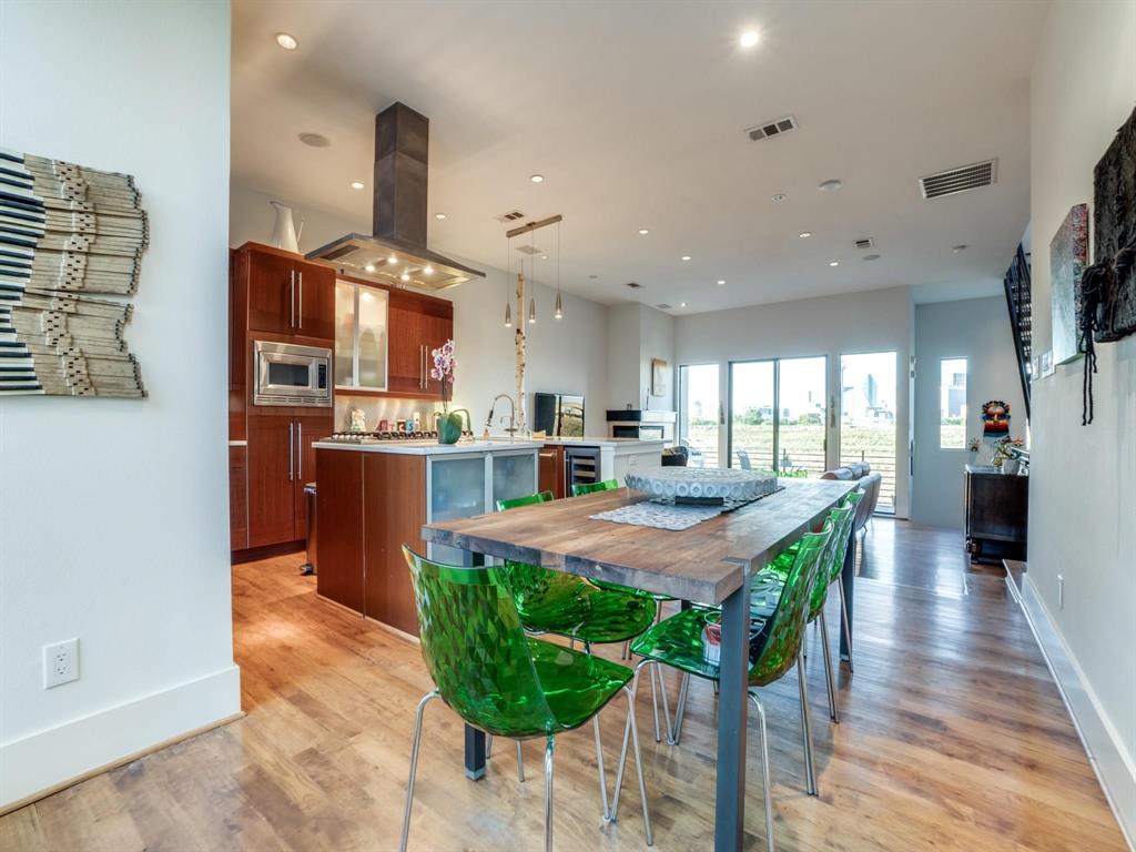 Trinity Twnhms - Residential