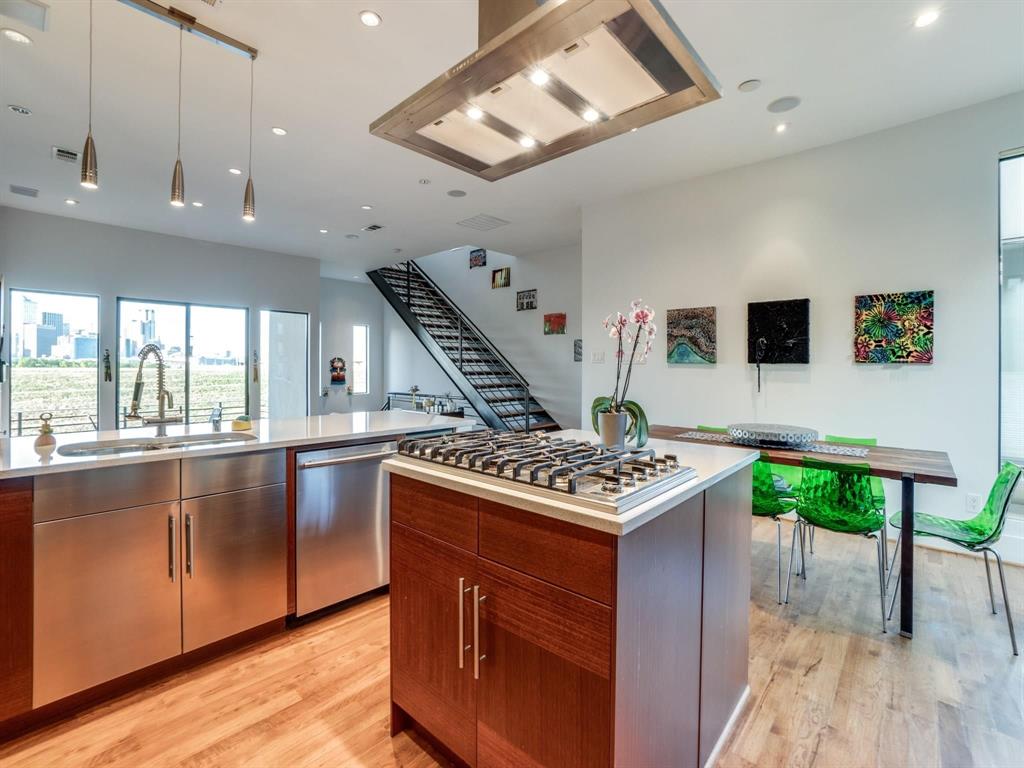 Trinity Twnhms - Residential