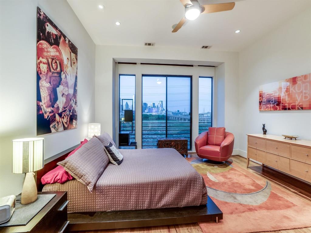 Trinity Twnhms - Residential