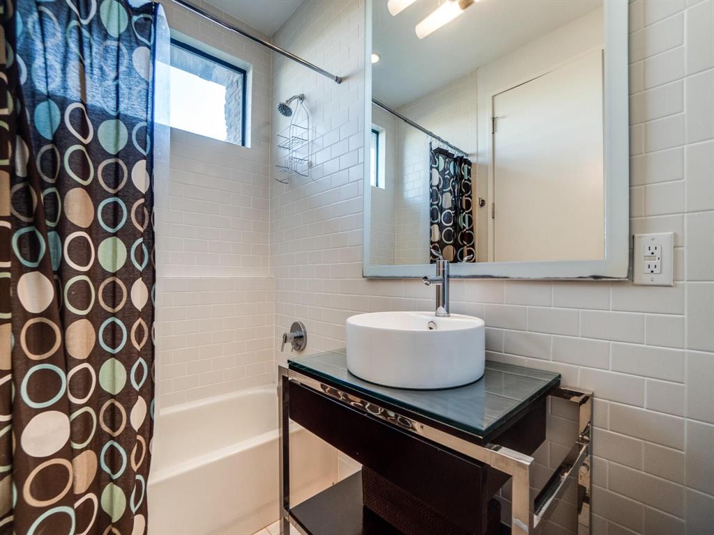 Trinity Twnhms - Residential