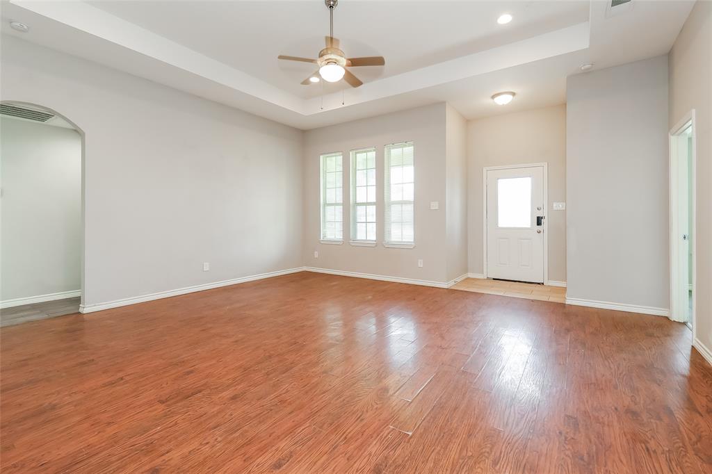 Lindell Estates - Residential Lease