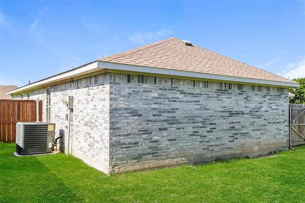 Lindell Estates - Residential Lease