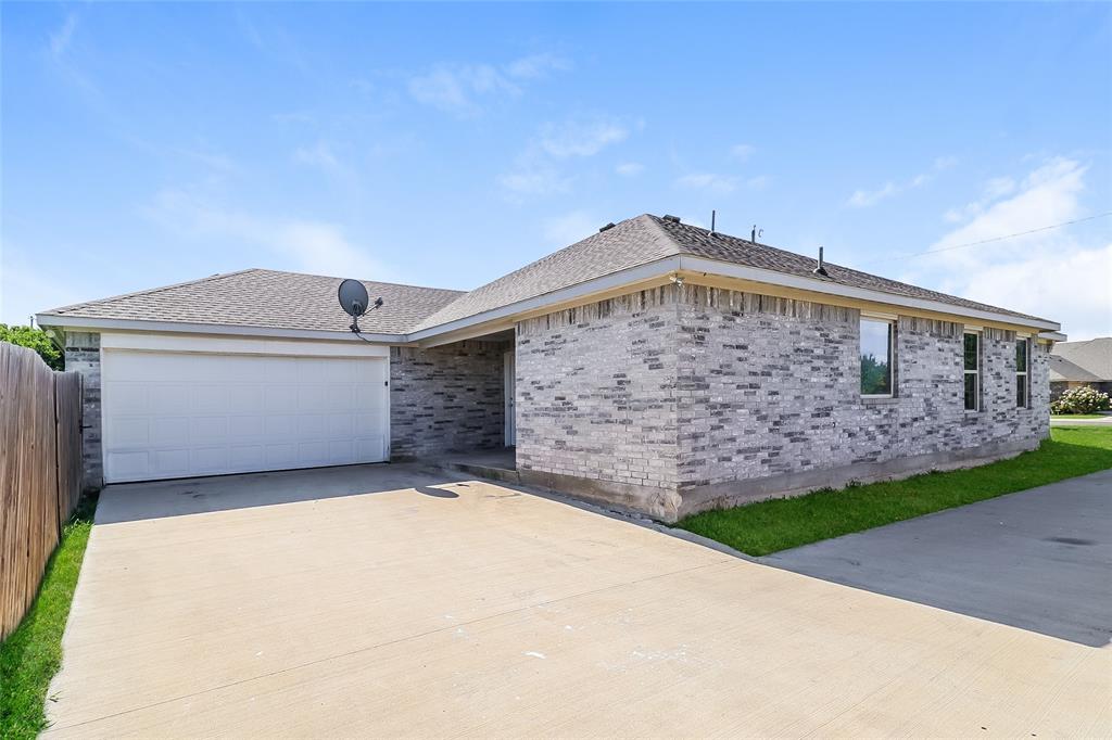 Lindell Estates - Residential Lease