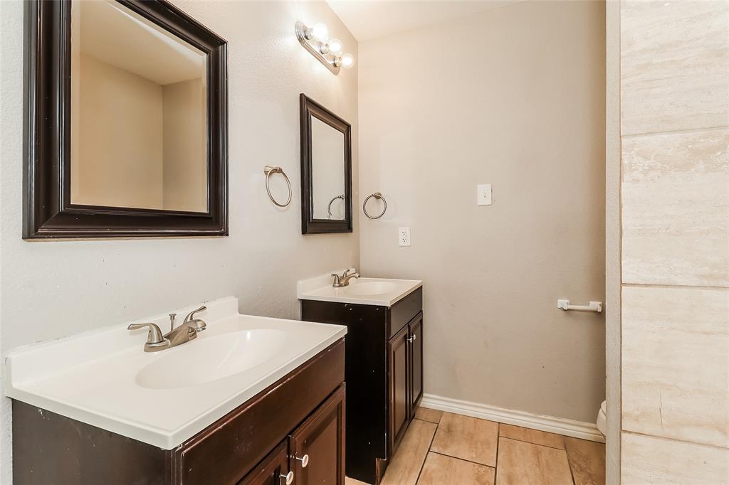 Lindell Estates - Residential Lease