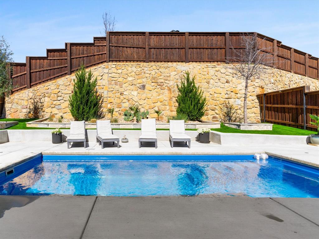 Reunion - Residential