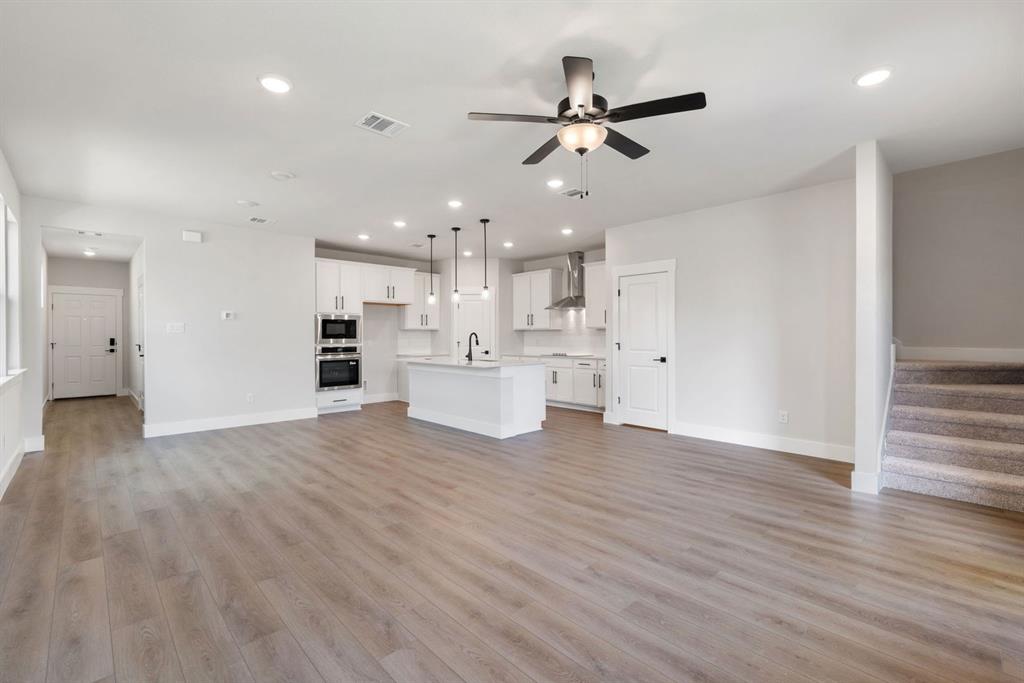 Lake Park Villas - Residential