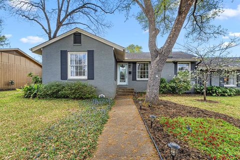 1403 S Robertson Avenue Tyler TX 75701