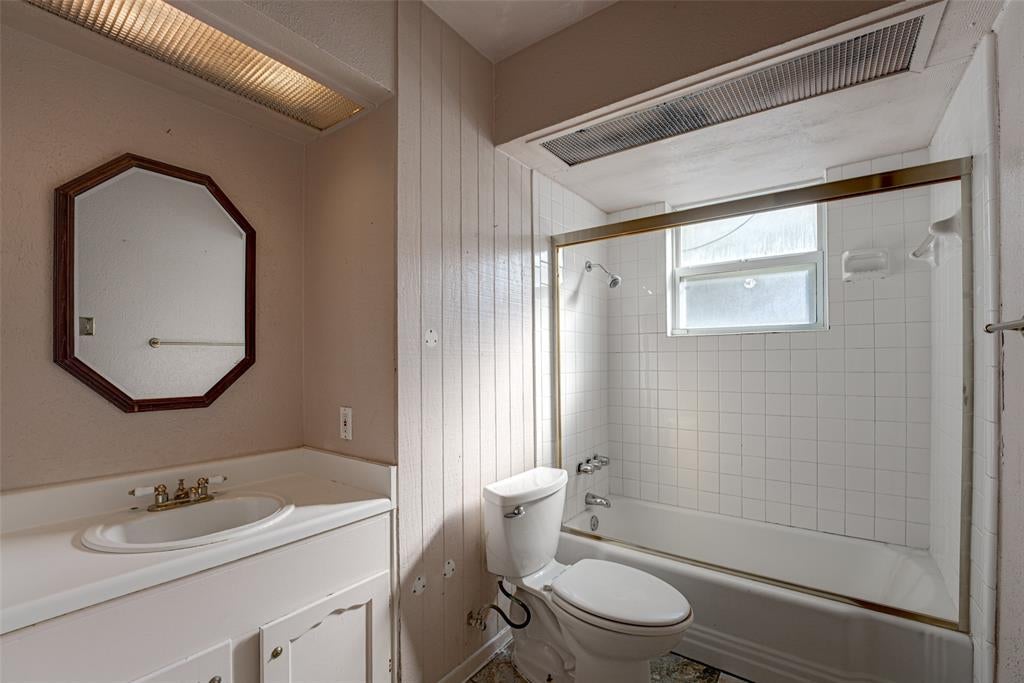 2906 Windmill Lane