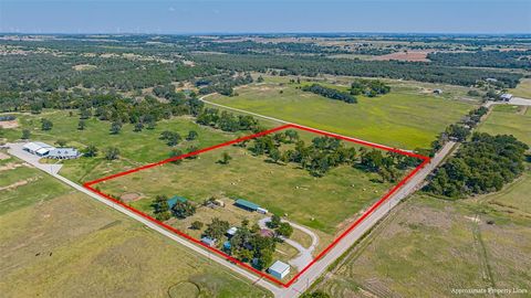Photo of 1673 County Road 407, Stephenville, TX 76401 (MLS # 21260560)