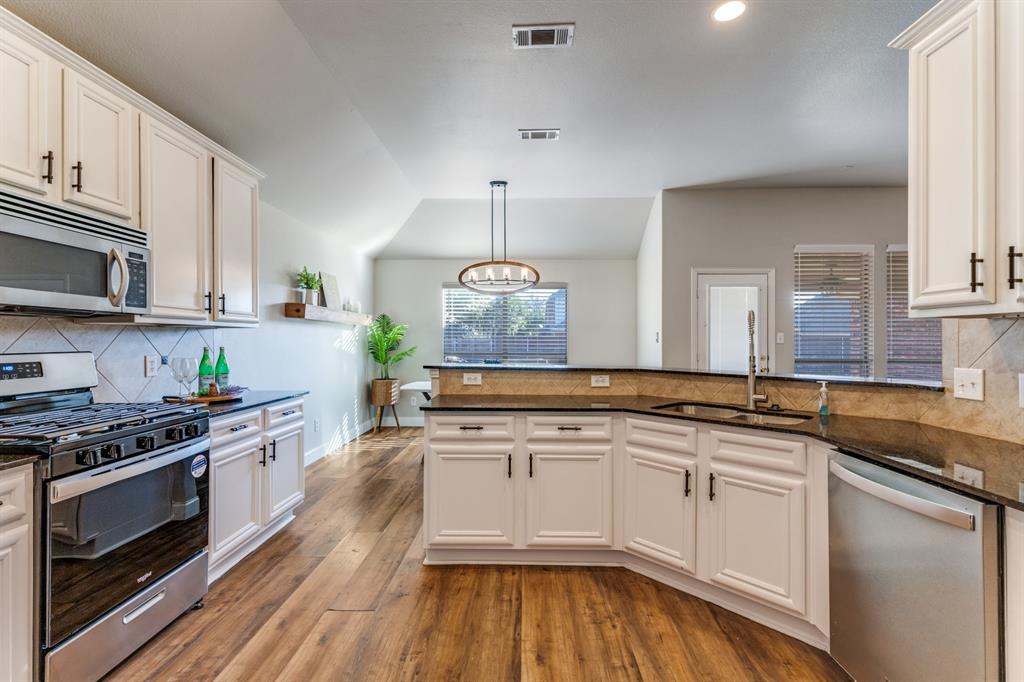 15832 Badger Creek Lane